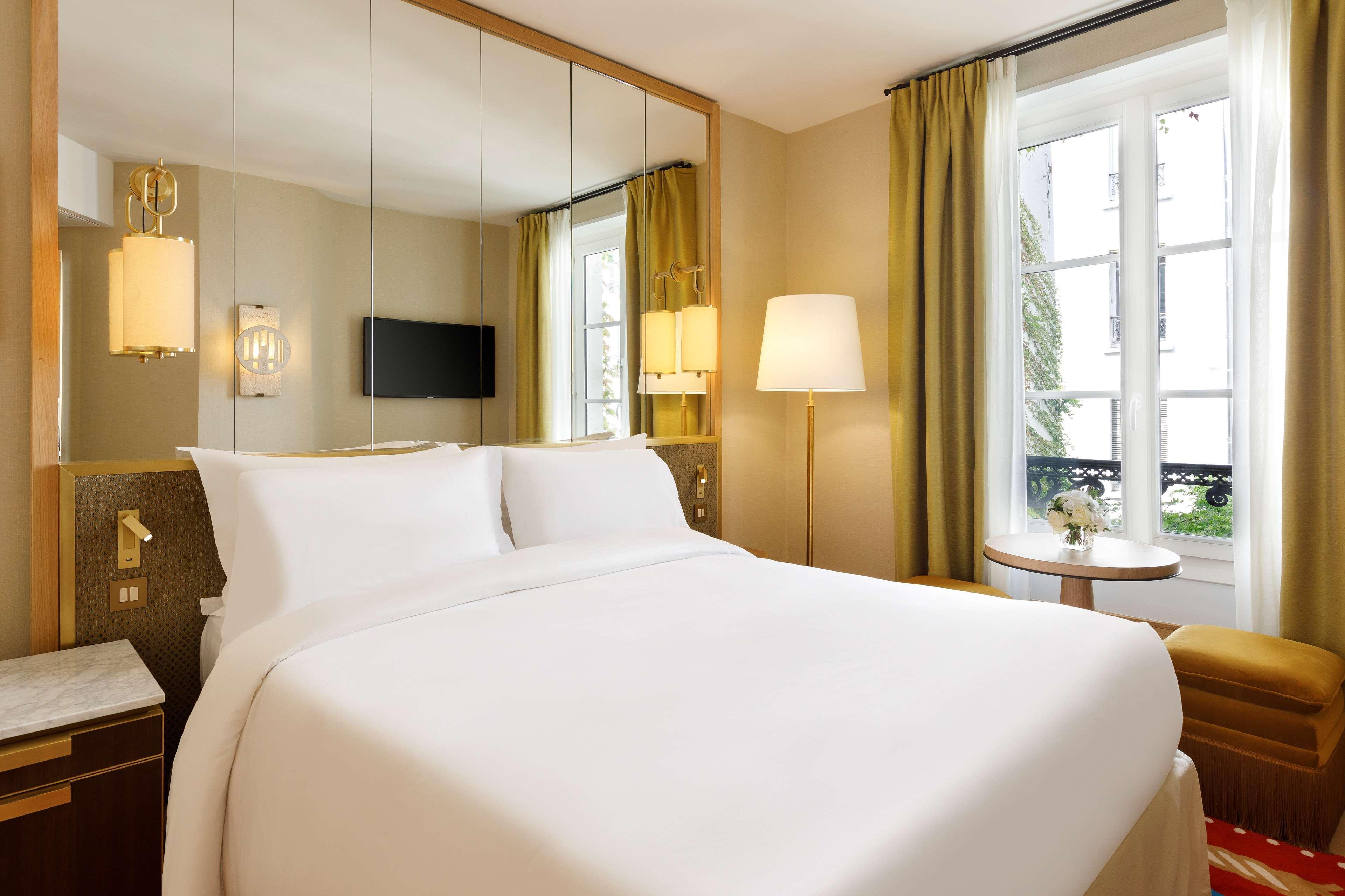 Le Belgrand Hotel Paris Champs Elysees, Tapestry By Hilton Exterior photo